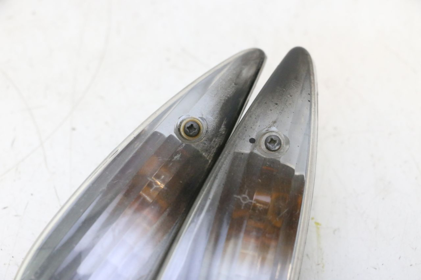 photo de TRASERO INTERMITENTE PEUGEOT ELYSTAR 50 (2002 - 2014) - Detalle de la pieza