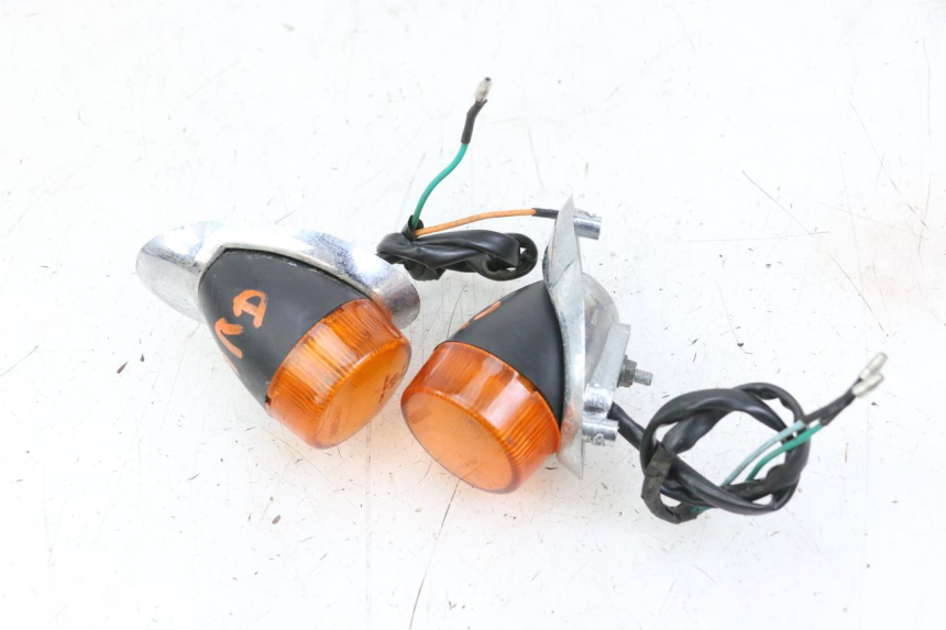 photo de TRASERO INTERMITENTE EUROCKA RETRO 50 (2007 - 2014) - Primer plano técnico