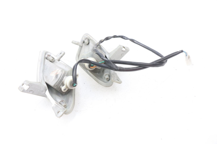 photo de INTERMITENTE TRASERO SYM FIDDLE 2 50 (2008 - 2013) - Otra perspectiva