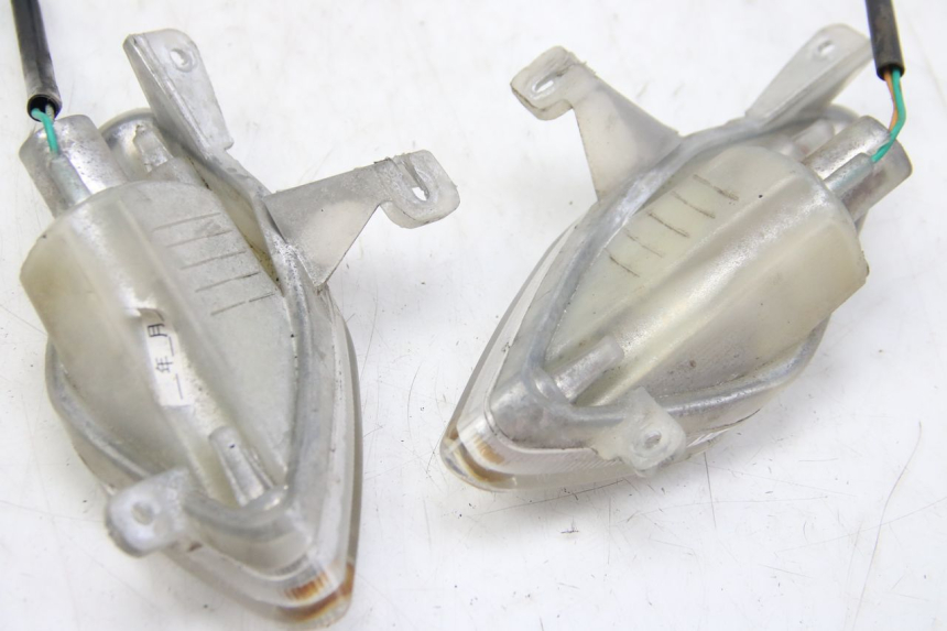 photo de INTERMITENTE TRASERO SYM FIDDLE 2 50 (2008 - 2013) - Primer plano técnico