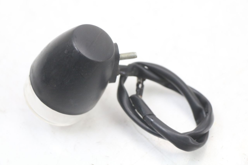 photo de INTERMITENTE TRASERO IZQUIERDO KYMCO AGILITY 4T 50 (2005 - 2018) - Primer plano técnico