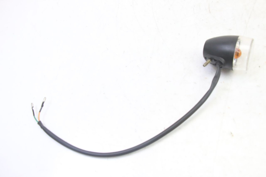 photo de INTERMITENTE TRASERO IZQUIERDO KYMCO AGILITY 4T 50 (2005 - 2018) - Otra perspectiva