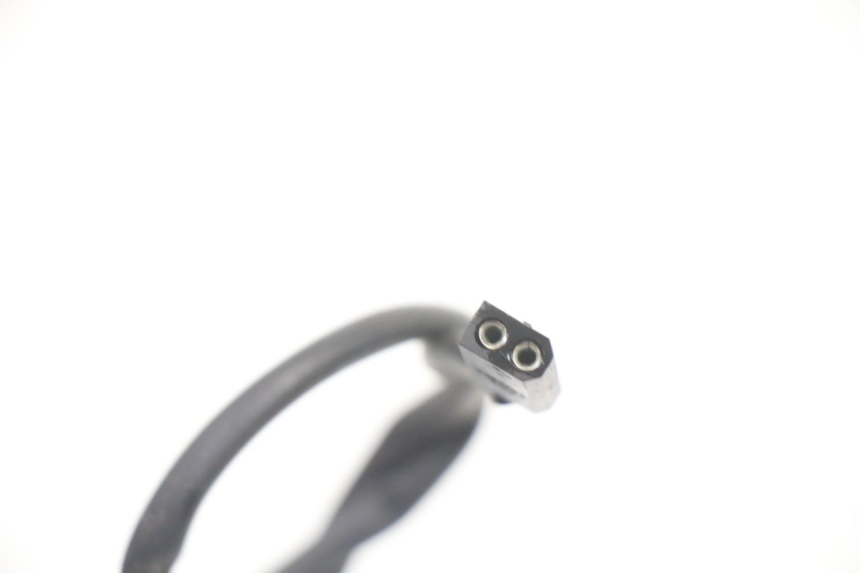 photo de INTERMITENTE TRASERO IZQUIERDO BMW C1 125 (2000 - 2003) - Primer plano técnico