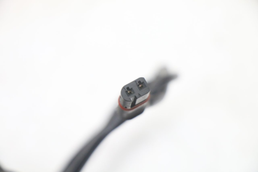 photo de TRASERO IZQUIERDO INTERMITENTE BMW S RR ABS S1000RR 1000 (2015 - 2018) - Primer plano técnico