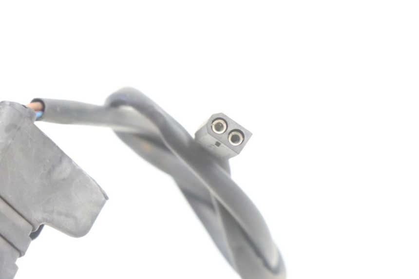 photo de INTERMITENTE TRASERO IZQUIERDO BMW C1 125 (2000 - 2003) - Detalles de los puntos de fijación