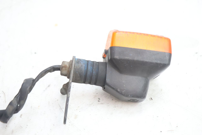 photo de TRASERO IZQUIERDO INTERMITENTE HONDA CB TWO FIFTY 250 (1991 - 2002) - Vista general del producto