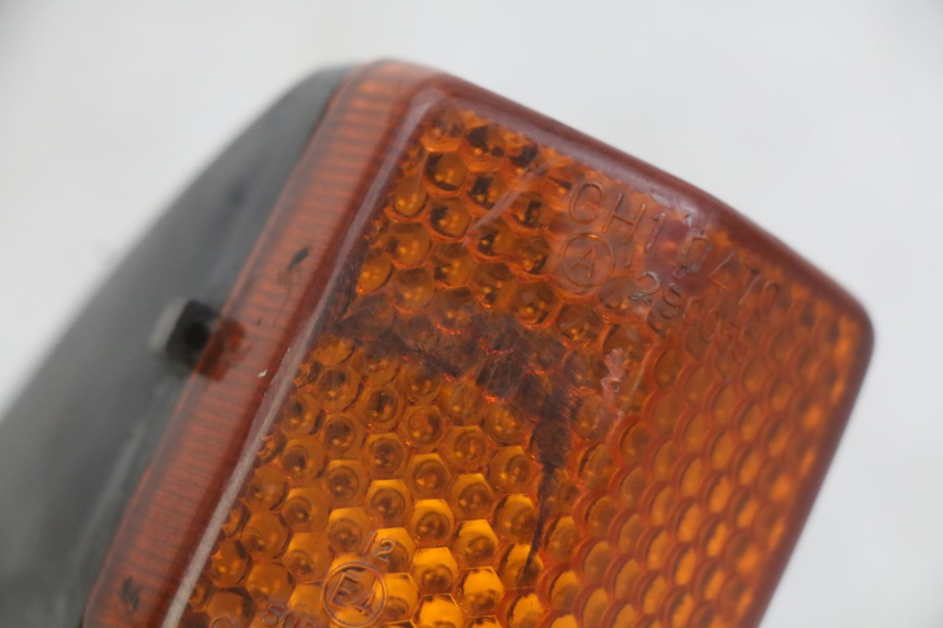 photo de INTERMITENTE TRASERO IZQUIERDO HONDA CBR F SC25 1000 (1989 - 1992) - Detalle de la pieza