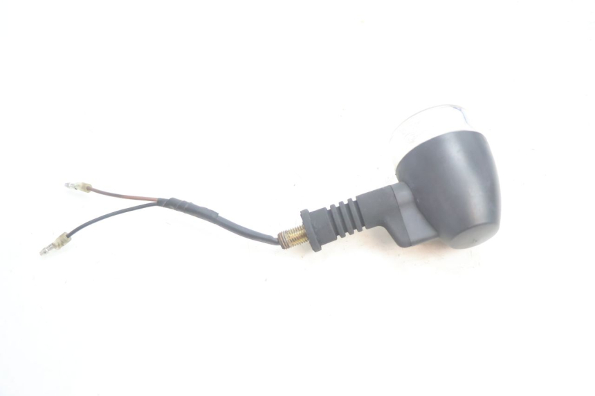 photo de TRASERO IZQUIERDO INTERMITENTE TGB CITY RS 50 (2011 - 2016) - Primer plano técnico