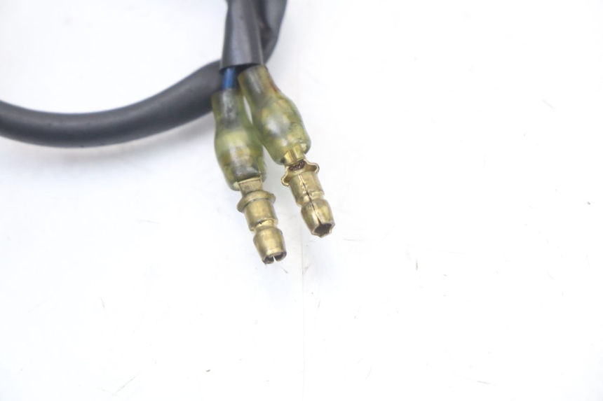 photo de TRASERO IZQUIERDO INTERMITENTE APRILIA CLASSIC 125 (1995 - 2001) - Primer plano técnico