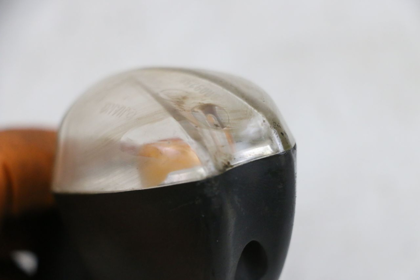 photo de TRASERO IZQUIERDO INTERMITENTE KSR CODE 125 (2018 - 2020) - Estado de la superficie y material