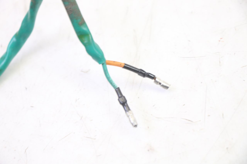 photo de INTERMITENTE TRASERO IZQUIERDO SYM CROX 4T 50 (2016 - 2023) - Primer plano técnico