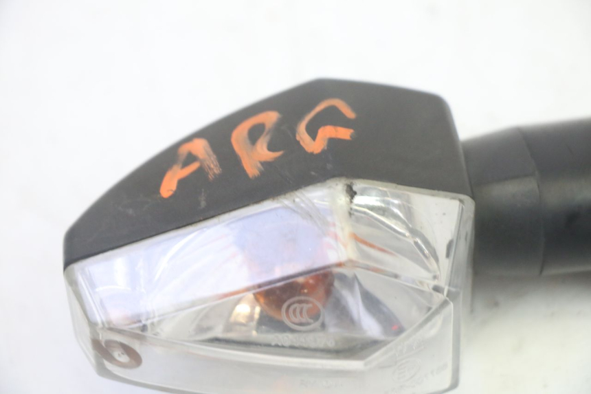 photo de INTERMITENTE TRASERO IZQUIERDO SYM CROX 4T 50 (2016 - 2023) - Zoom estado de uso