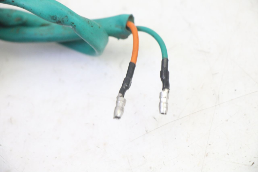 photo de INTERMITENTE TRASERO IZQUIERDO SYM CROX 4T 50 (2016 - 2023) - Detalles de los puntos de fijación