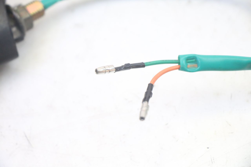 photo de INTERMITENTE TRASERO IZQUIERDO SYM CROX 4T 50 (2016 - 2023) - Primer plano técnico