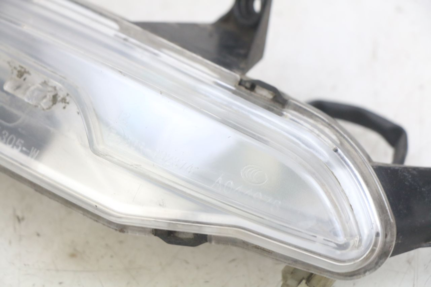 photo de INTERMITENTE TRASERO IZQUIERDO PEUGEOT DJANGO 4T 50 (2014 - 2019) - Otra perspectiva