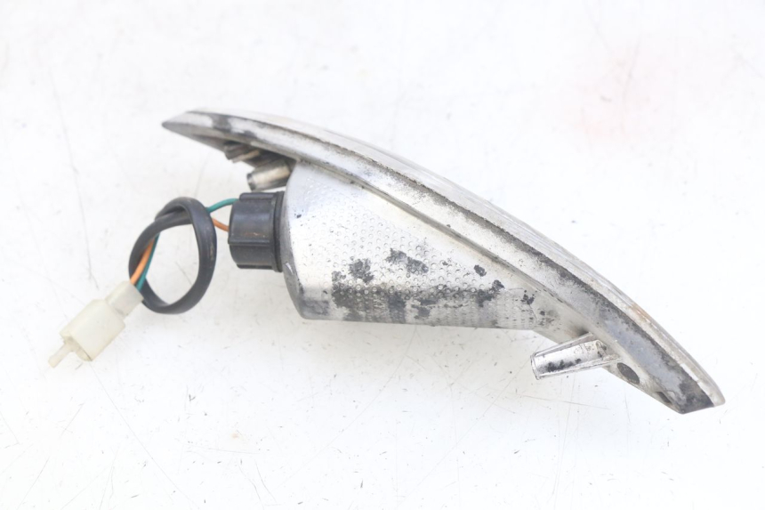 photo de INTERMITENTE TRASERO IZQUIERDO SYM FIDDLE 3 III 125 (2014 - 2020) - Detalles de los puntos de fijación