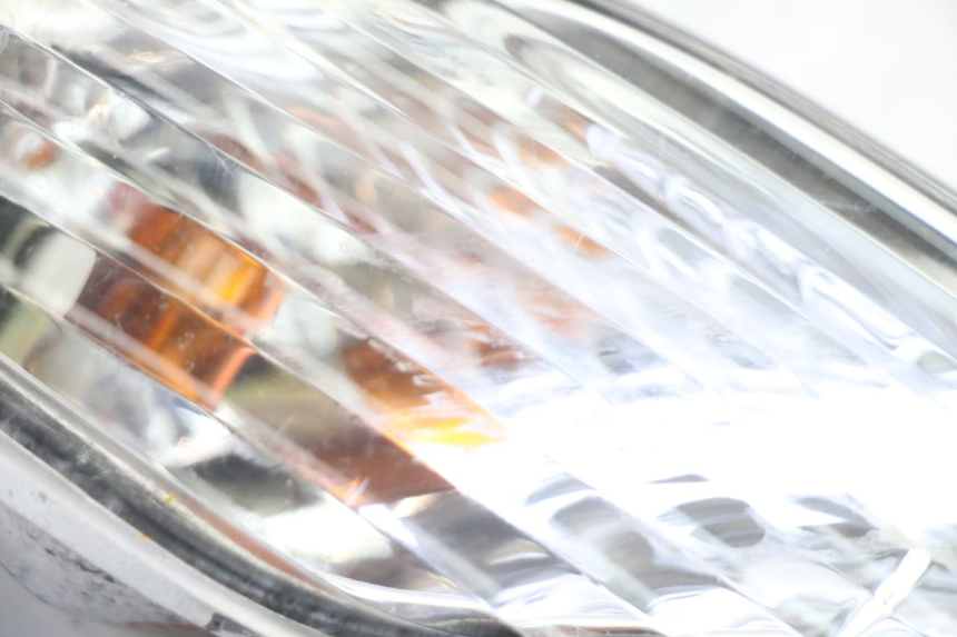 photo de TRASERO IZQUIERDO INTERMITENTE SYM FIDDLE 3 III 50 (2014 - 2020) - Otra perspectiva