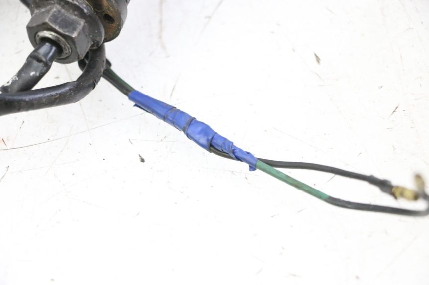 photo de TRASERO IZQUIERDO INTERMITENTE YAMAHA FJ 36Y 1100 (1984 - 1985) - Recambio usado revisado