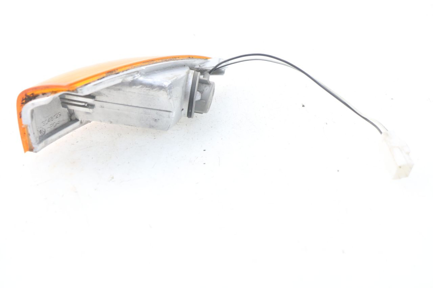 photo de INTERMITENTE TRASERO IZQUIERDO PIAGGIO FLY 2T 50 (2004 - 2017) - Zoom estado de uso