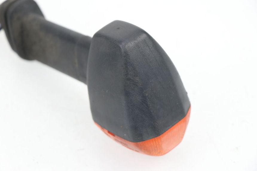 photo de TRASERO IZQUIERDO INTERMITENTE YAMAHA FZS FAZER 600 (1998 - 2001) - Recambio usado revisado