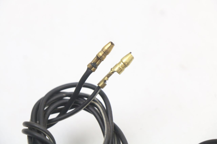 photo de TRASERO IZQUIERDO INTERMITENTE SUZUKI GN 125 (1997 - 2000) - Vista general del producto