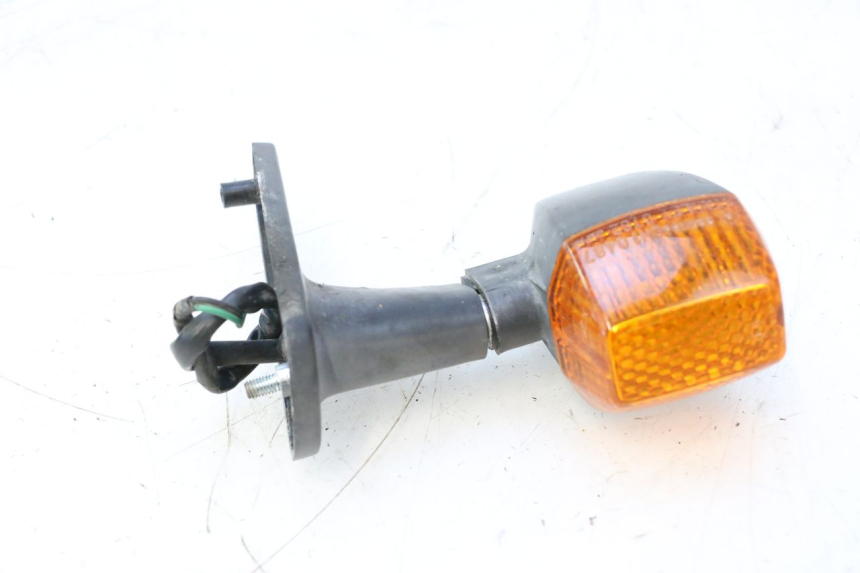 photo de TRASERO IZQUIERDO INTERMITENTE KAWASAKI GPX F ZX750F 750 (1986 - 1990) - Otra perspectiva