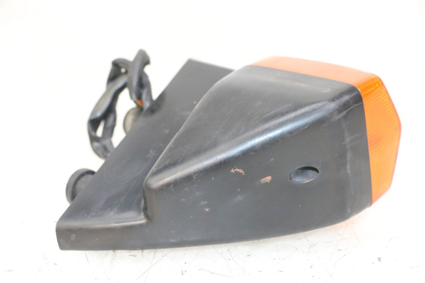 photo de TRASERO IZQUIERDO INTERMITENTE HONDA CBR F 1000 (1993 - 1996) - Primer plano técnico