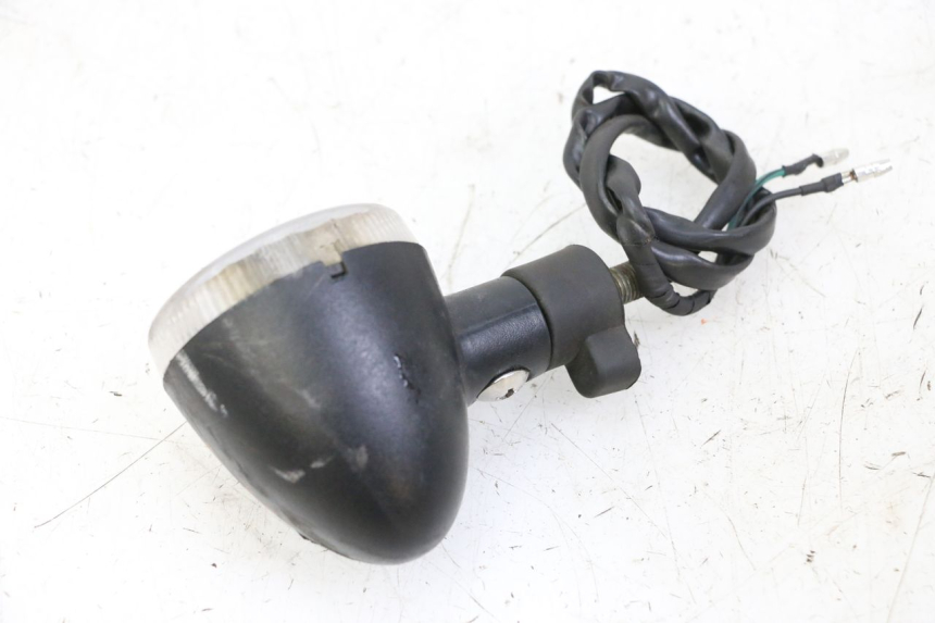 photo de TRASERO IZQUIERDO INTERMITENTE KEEWAY K-LIGHT KLIGHT 125 (2018 - 2025) - Otra perspectiva