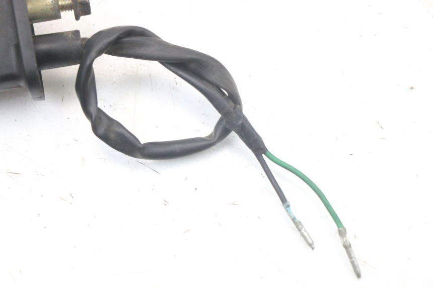 photo de TRASERO IZQUIERDO INTERMITENTE KAWASAKI GTR 1000 (1994 - 2004) - Detalles de los puntos de fijación