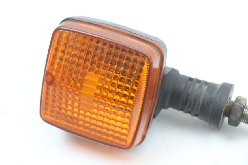 photo de TRASERO IZQUIERDO INTERMITENTE KAWASAKI KDX 125 (1990 - 1991) - Zoom estado de uso