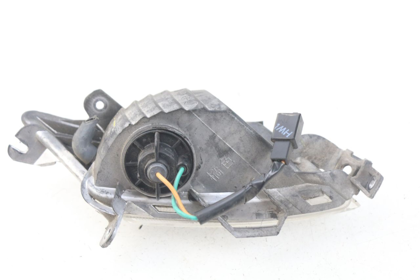 photo de TRASERO IZQUIERDO INTERMITENTE KYMCO LIKE 4T 50 (2009 - 2018) - Otra perspectiva