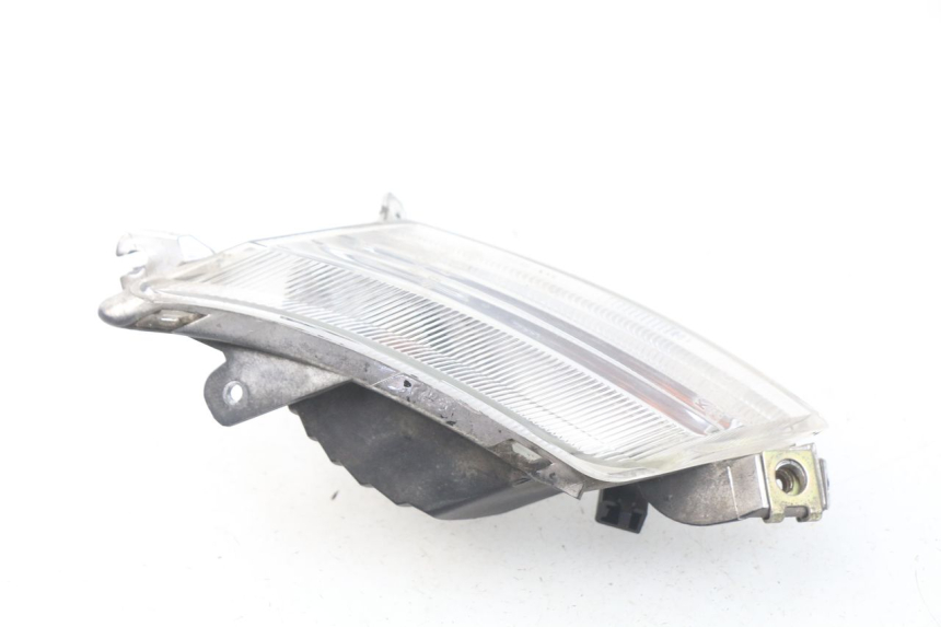 photo de TRASERO IZQUIERDO INTERMITENTE KYMCO LIKE 4T 50 (2009 - 2018) - Primer plano técnico