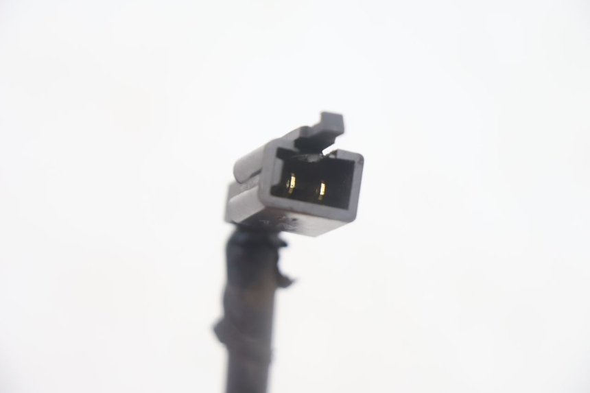 photo de INTERMITENTE TRASERO IZQUIERDO KYMCO LIKE 125 (2009 - 2016) - Primer plano técnico