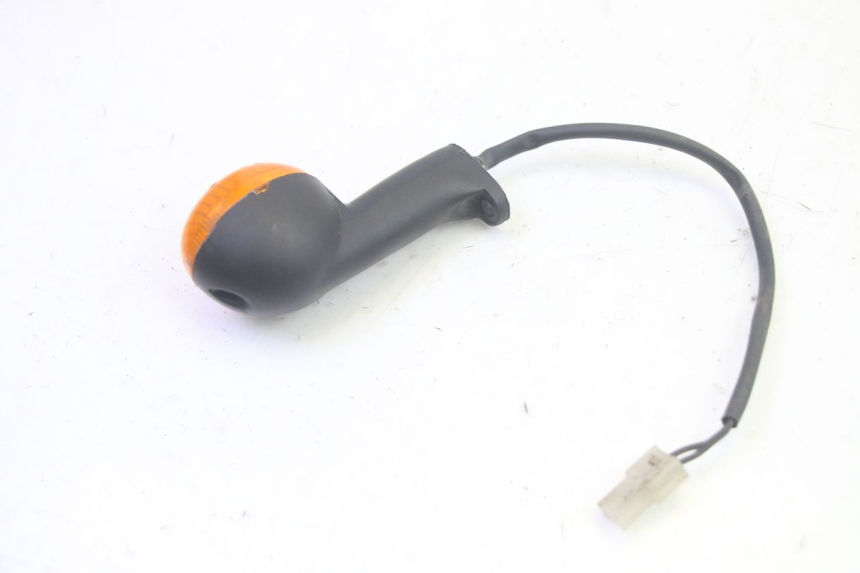 photo de INTERMITENTE TRASERO IZQUIERDO PEUGEOT LUDIX 50 (2005 - 2007) - Zoom estado de uso