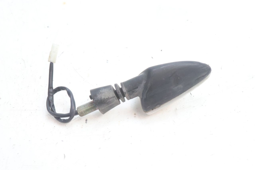 photo de TRASERO IZQUIERDO INTERMITENTE PIAGGIO MP3 500 (2016 - 2018) - Primer plano técnico