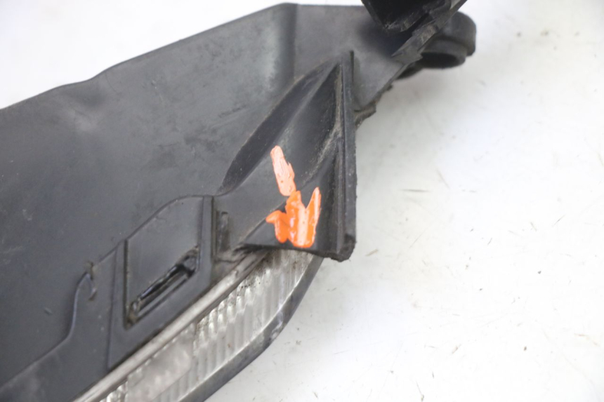 photo de TRASERO IZQUIERDO INTERMITENTE KYMCO LIKE 4T 50 (2019 - 2025) - Estado de la superficie y material