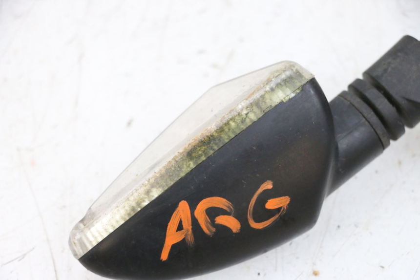 photo de TRASERO IZQUIERDO INTERMITENTE PIAGGIO NEW TYPHOON 50 (2018 - 2021) - Zoom estado de uso