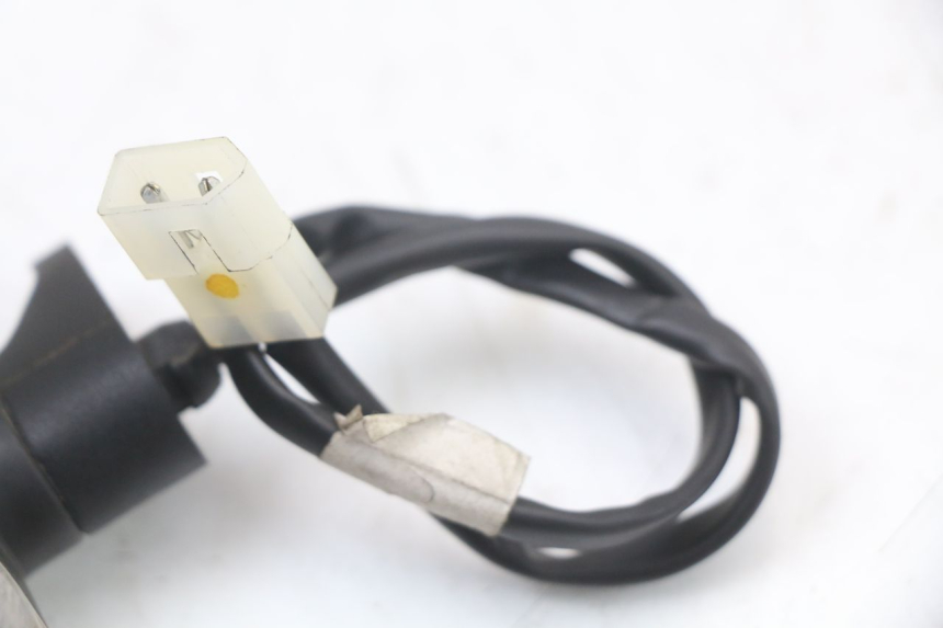 photo de TRASERO IZQUIERDO INTERMITENTE MOTO GUZZI NORGE 8V GT 1200 (2011 - 2016) - Vista general del producto