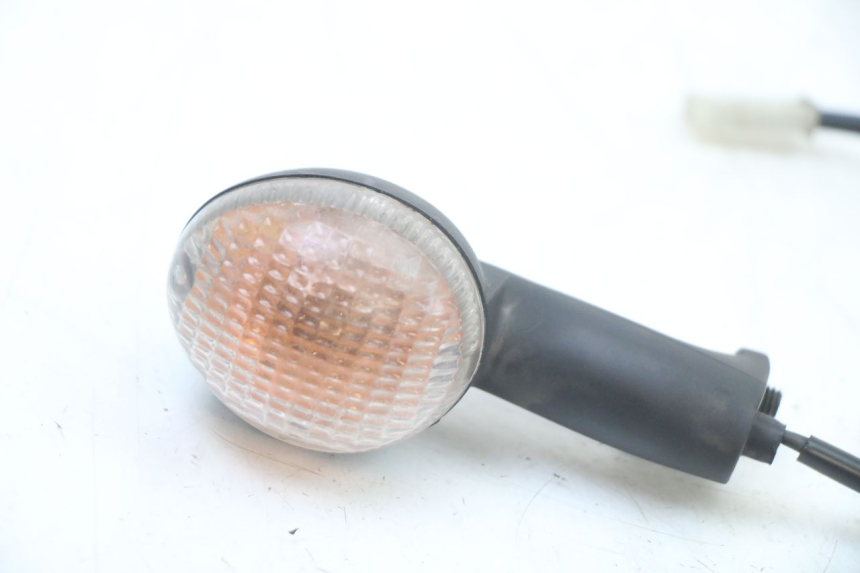 photo de TRASERO IZQUIERDO INTERMITENTE PEUGEOT LUDIX ONE 50 (2005 - 2008) - Zoom estado de uso