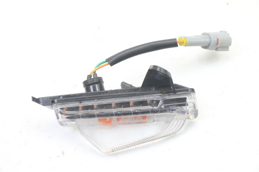 photo de TRASERO IZQUIERDO INTERMITENTE PEUGEOT TWEET 4T 50 (2023 - 2025) - Zoom estado de uso