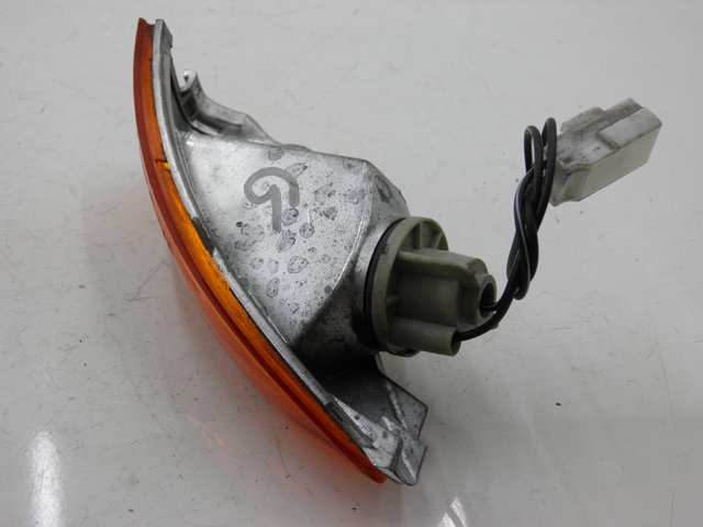 photo de TRASERO IZQUIERDO INTERMITENTE PIAGGIO FLY 100 (2006 - 2010) - Detalle de la pieza