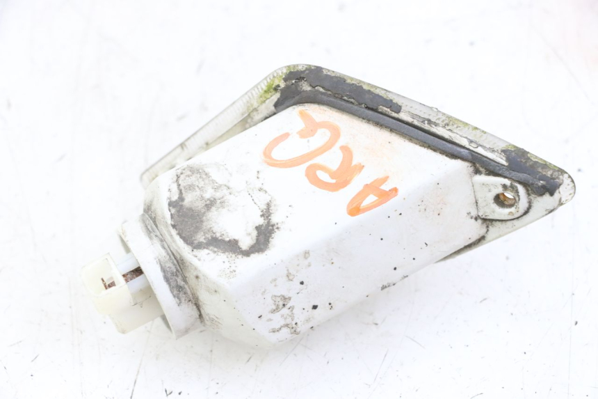 photo de TRASERO IZQUIERDO INTERMITENTE PIAGGIO VESPA GRANTURISMO 200 (2004 - 2005) - Primer plano técnico