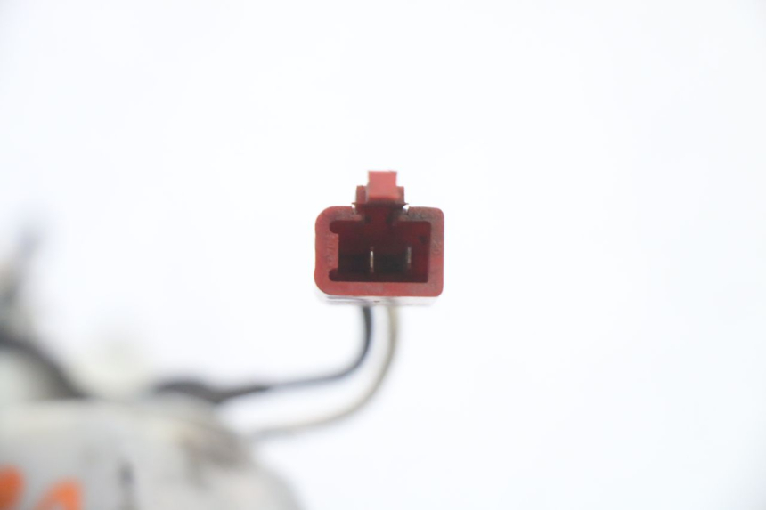 photo de INTERMITENTE TRASERO IZQUIERDO PIAGGIO ZIP 2T 50 (2009 - 2019) - Detalles de los puntos de fijación