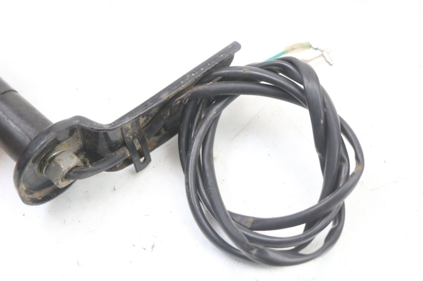 photo de TRASERO IZQUIERDO INTERMITENTE REGAL RAPTOR SPYDER 125 (2010 - 2018) - Otra perspectiva