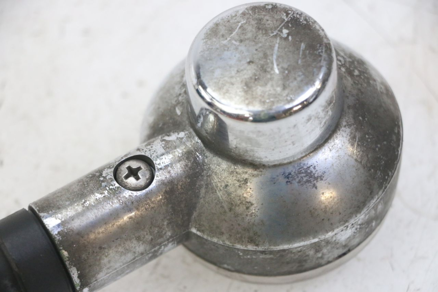 photo de TRASERO IZQUIERDO INTERMITENTE APRILIA SCARABEO GT TOURING 125 (1999 - 2005) - Otra perspectiva