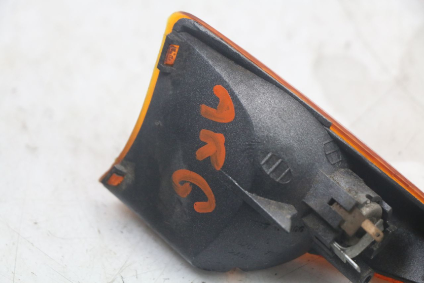 photo de INTERMITENTE TRASERO IZQUIERDO PEUGEOT SPEEDFIGHT 100 (1997 - 2007) - Detalles de los puntos de fijación