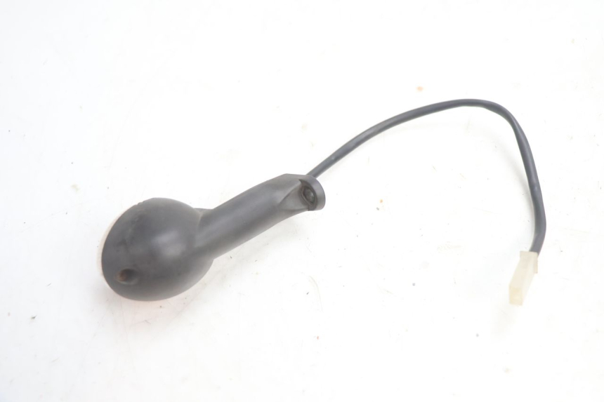 photo de INTERMITENTE TRASERO IZQUIERDO PEUGEOT TKR TREKKER FURIOUS 50 (2005 - 2014) - Zoom estado de uso