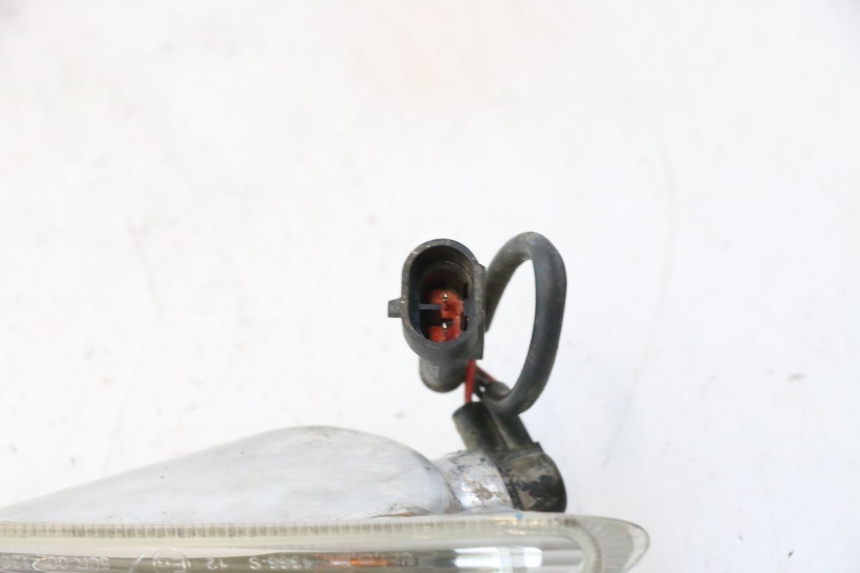 photo de INTERMITENTE TRASERO IZQUIERDO PIAGGIO VESPA PRIMAVERA 2T 50 (2013 - 2018) - Detalles de los puntos de fijación