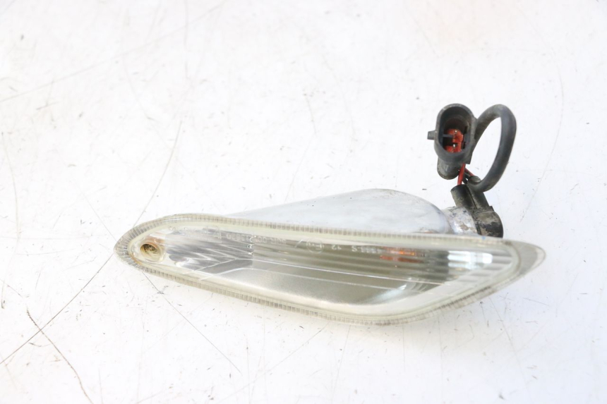 photo de INTERMITENTE TRASERO IZQUIERDO PIAGGIO VESPA PRIMAVERA 2T 50 (2013 - 2018) - Estado de la superficie y material