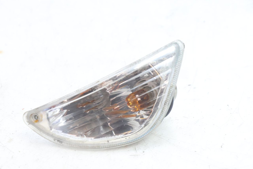 photo de INTERMITENTE TRASERO IZQUIERDO PIAGGIO VESPA S 2T 50 (2007 - 2014) - Vista principal